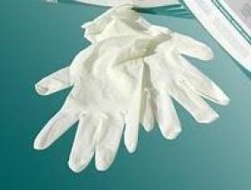 Γάντια χειρουργικά ελαστικά αποστειρωμένα και μη σε όλα τα μεγέθη χωρίς πούδρα